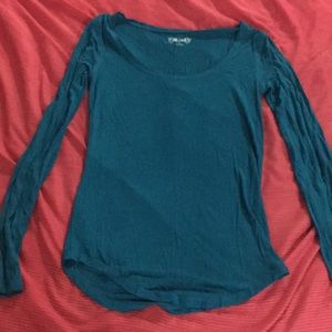 Long-sleeved Blue top